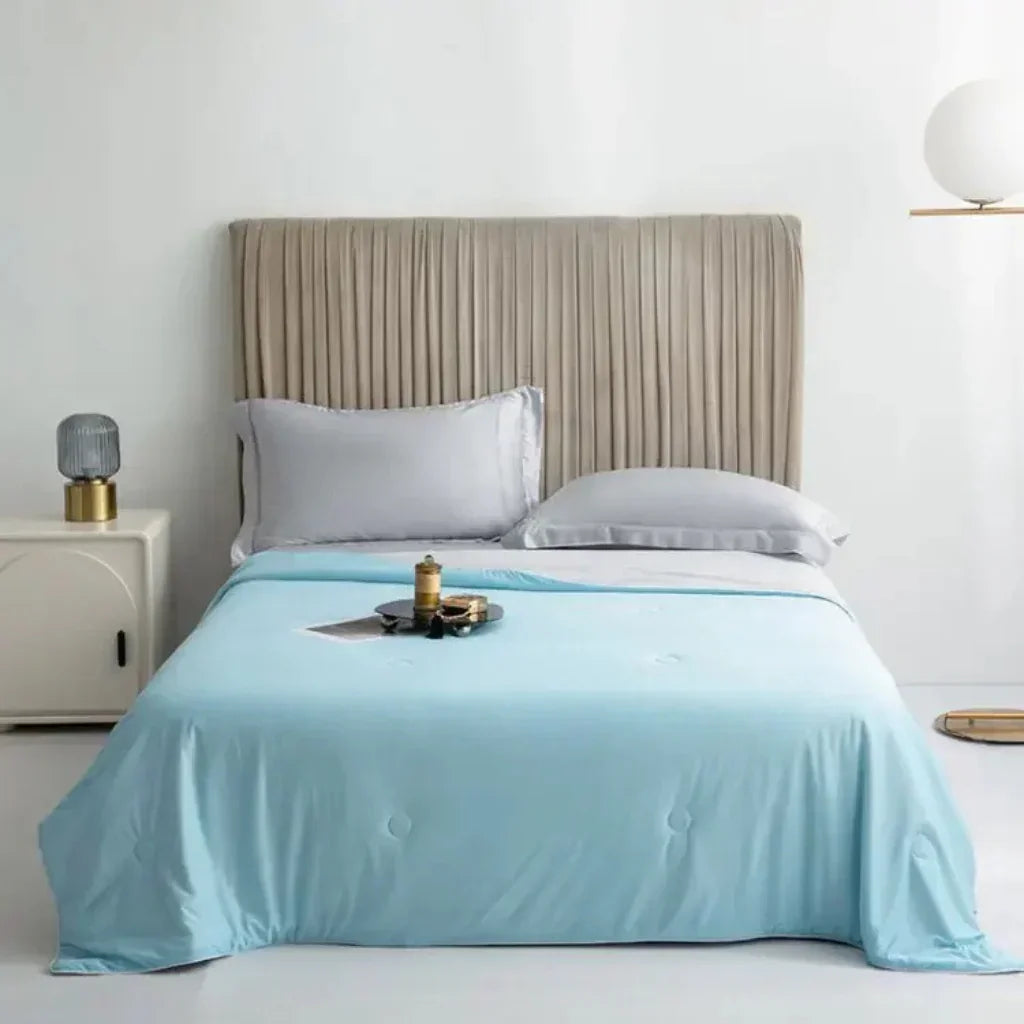 SleepCool – Cooling Blanket for a Great Night’s Sleep in Summer